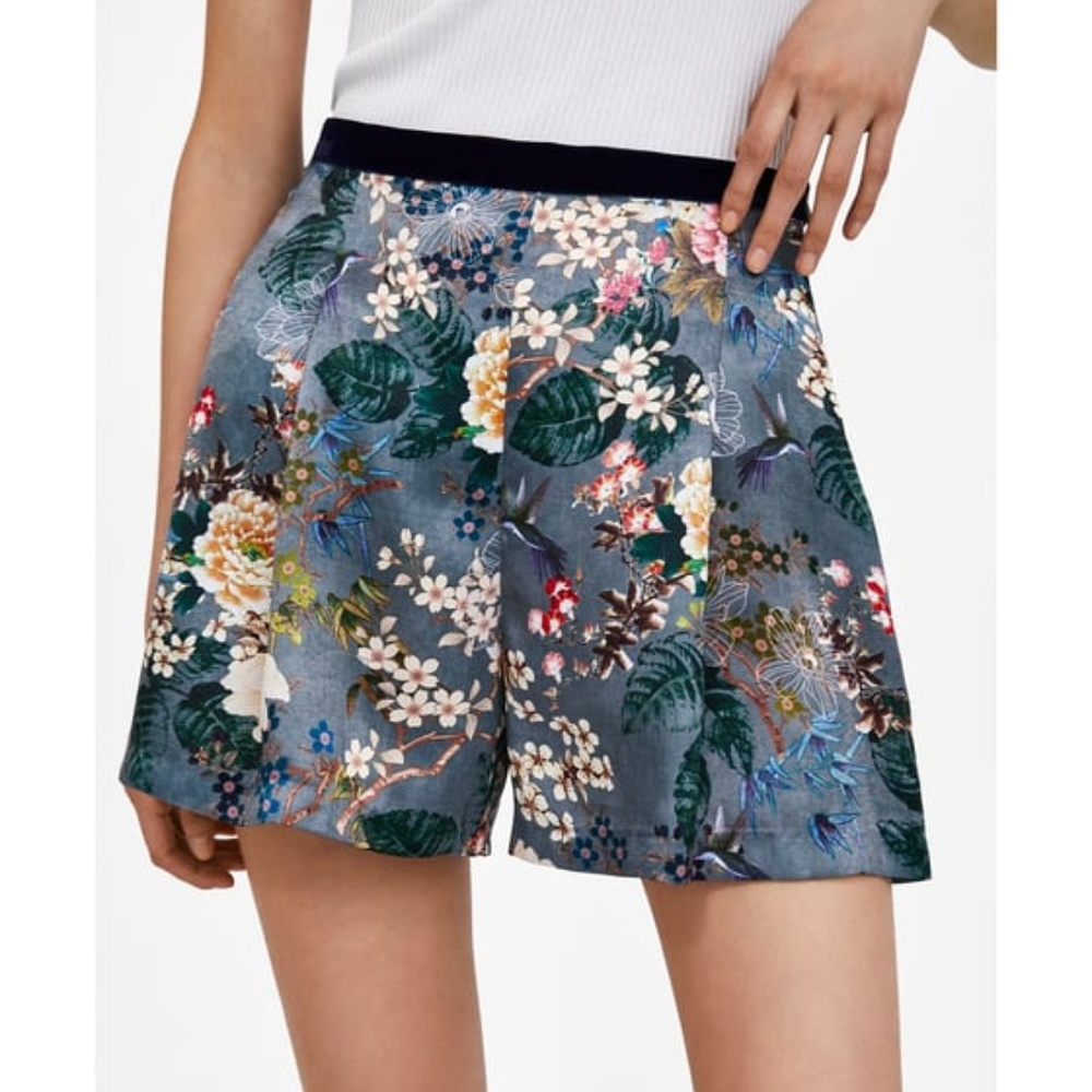 ZARA CONTRASTING VELVET/SILK  BERMUDA SHORTS